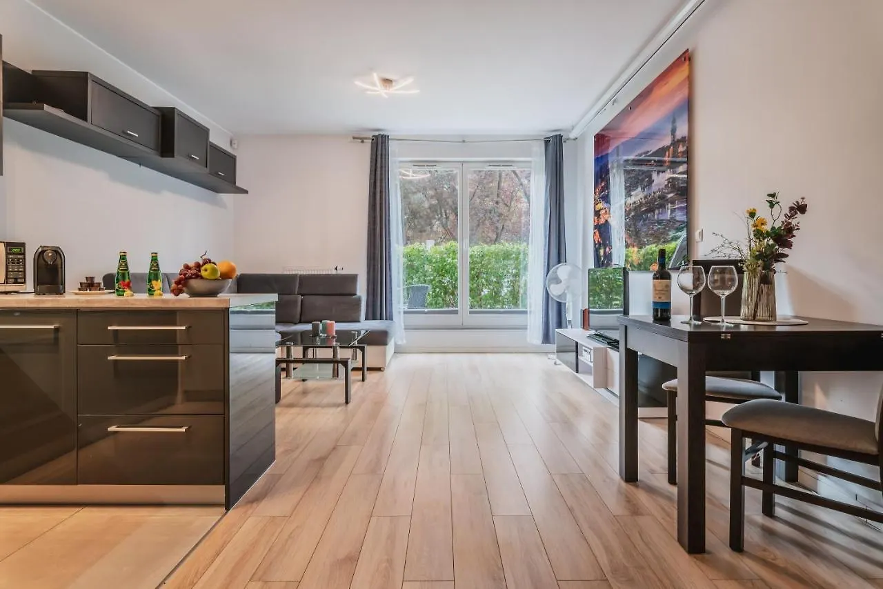 Apartament ApartWro - Przestronny apartament z tarasem 5 min od Rynku garaż projektor Wrocław